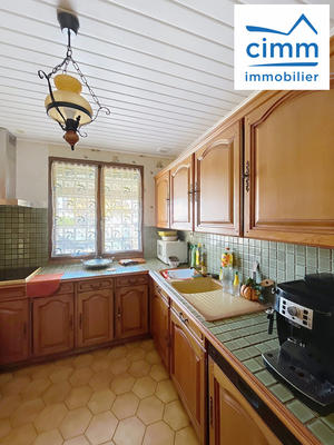 Maison - 95 m² - 5 pièces