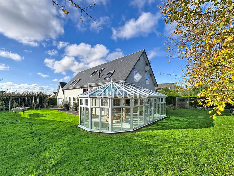 Maison - 189 m² - 6 pièces