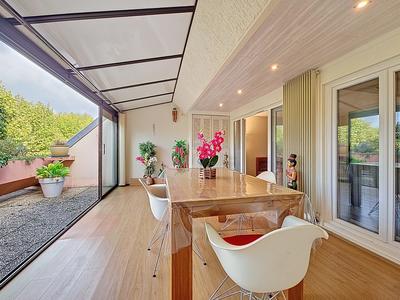 Appartement - 90 m² - 5 pièces