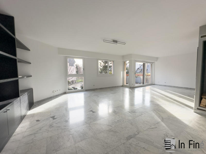 Appartement - 155 m² - 6 pièces