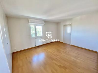 Appartement - 177 m² - 5 pièces
