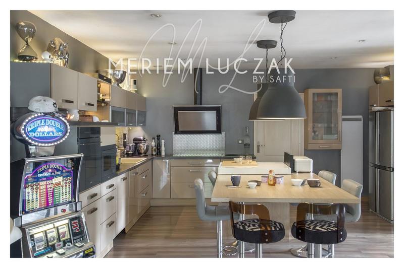 Maison de village - 244 m² - 7 pièces