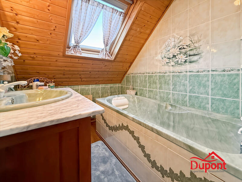 Maison - 77 m² - 4 pièces