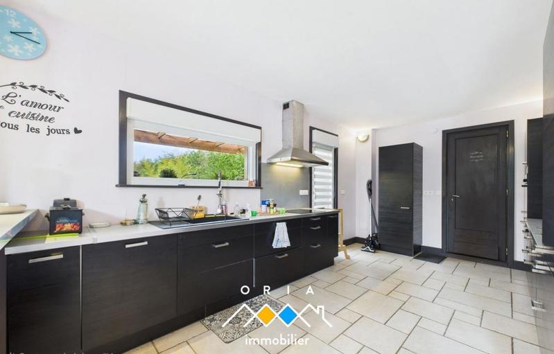 Maison - 206 m² - 7 pièces