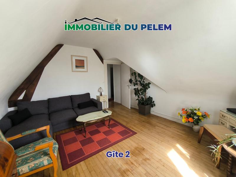 Maison - 208 m² - 9 pièces
