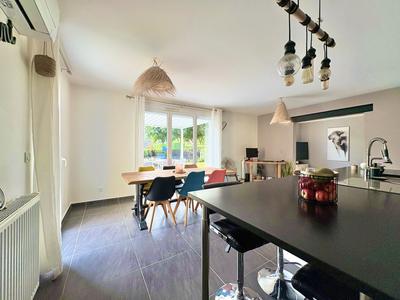 Appartement - 84 m² - 4 pièces