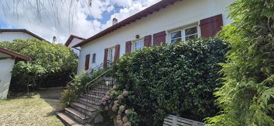 Maison - 153 m² - 8 pièces