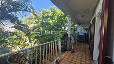 Maison - 188 m² - 8 pièces