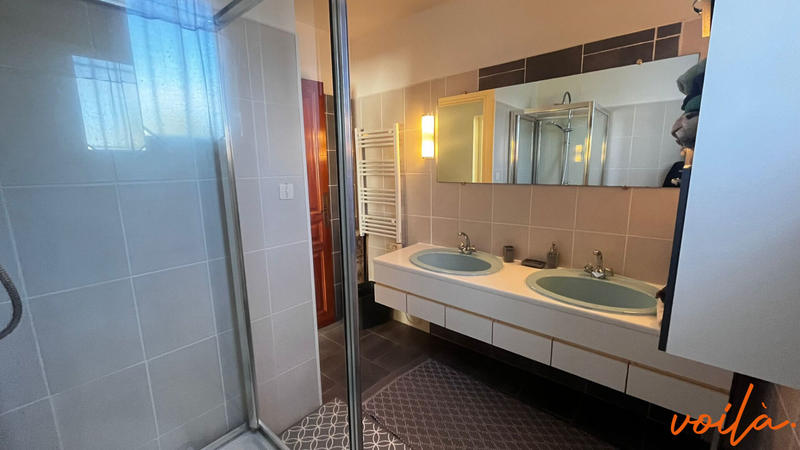 Maison - 168 m² - 7 pièces