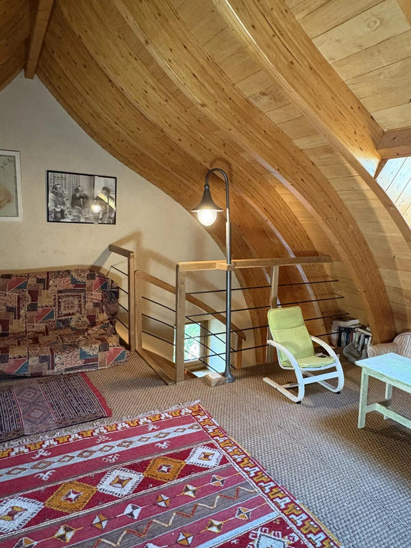 Maison - 230 m² - 9 pièces