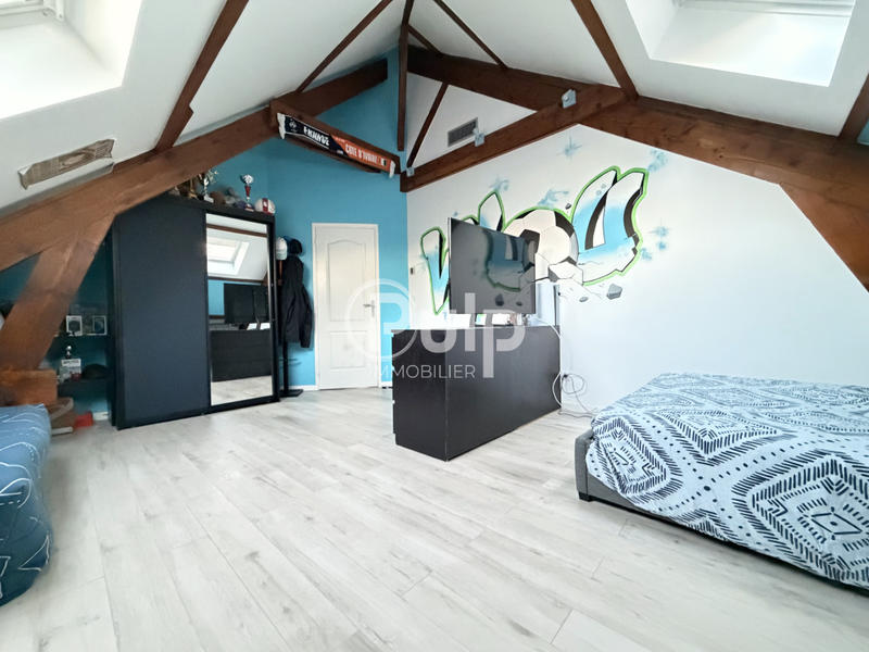 Maison - 300 m² - 10 pièces