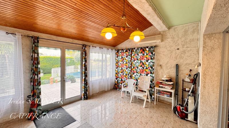 Maison - 253 m² - 8 pièces