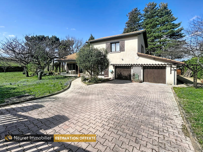 Maison - 158 m² - 7 pièces