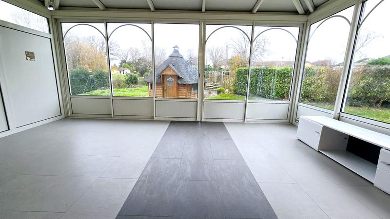 Maison - 252 m² - 6 pièces