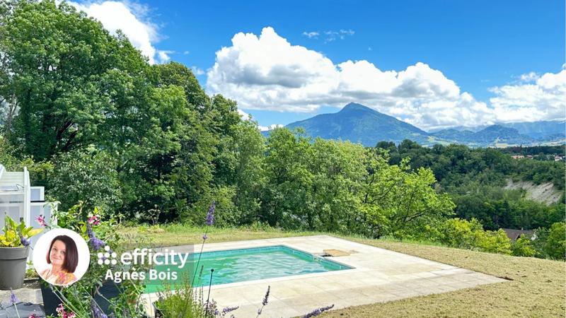 Maison - 297 m² - 7 pièces