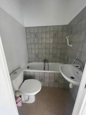 Studio - 156 m² - 8 pièces