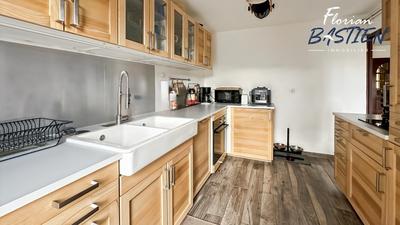 Maison - 102 m² - 6 pièces