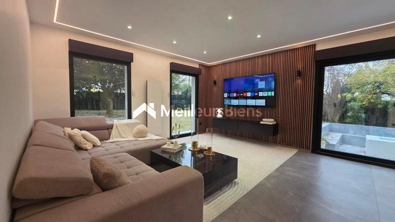 Villa - 170 m² - 6 pièces