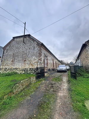 Maison - 110 m² - 9 pièces