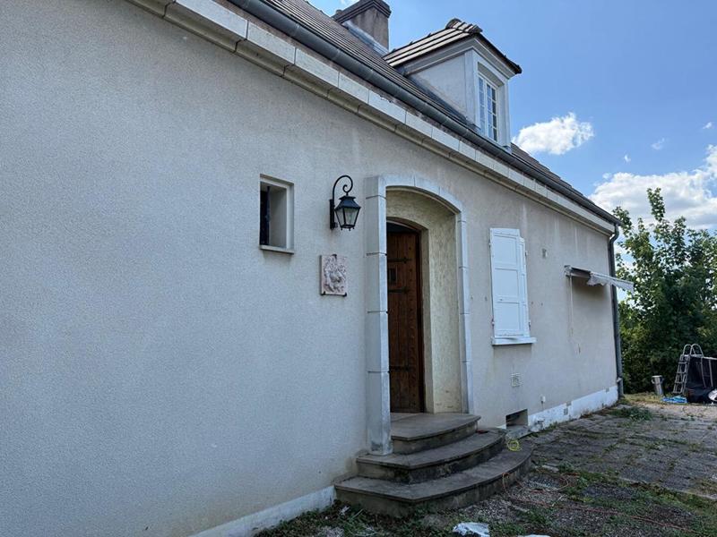 Maison - 202 m² - 7 pièces