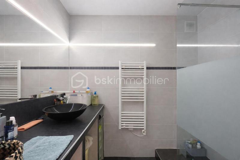 Appartement - 103 m² - 5 pièces