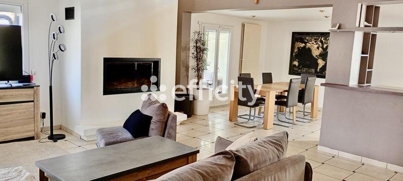 Villa - 185 m² - 6 pièces