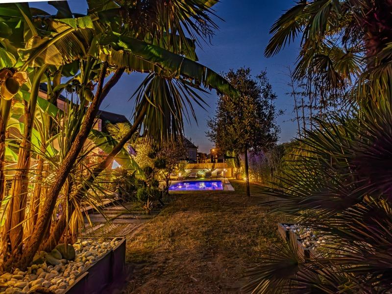 Maison de ville - 380 m² - 7 pièces