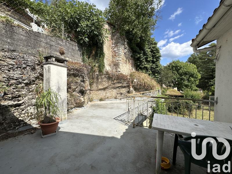 Maison - 186 m² - 8 pièces