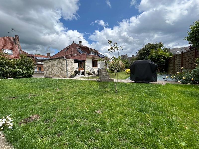 Maison - 148 m² - 6 pièces