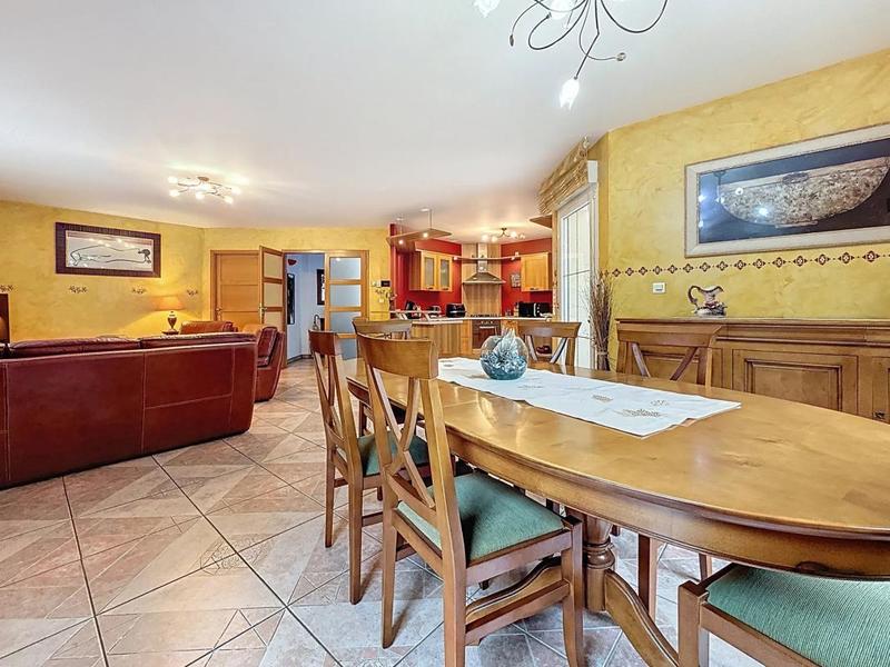 Maison - 130 m² - 6 pièces