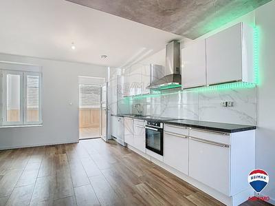 Appartement - 100 m² - 3 pièces