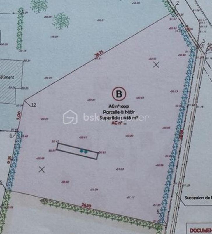 Terrain constructible - 663 m²