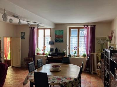 Maison - 103 m² - 5 pièces