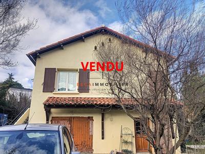 Maison - 90 m² - 4 pièces