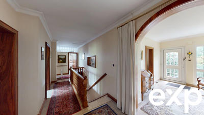 Maison - 192 m² - 5 pièces