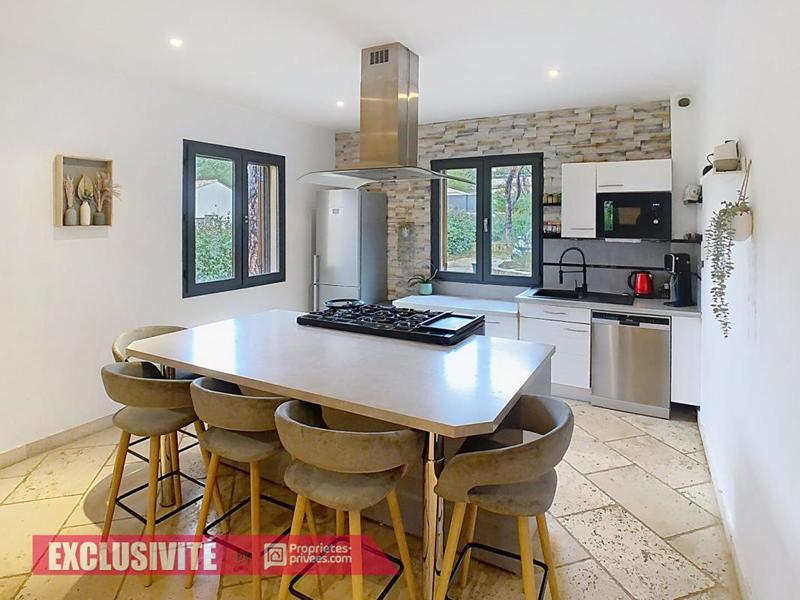 Maison - 200 m² - 6 pièces