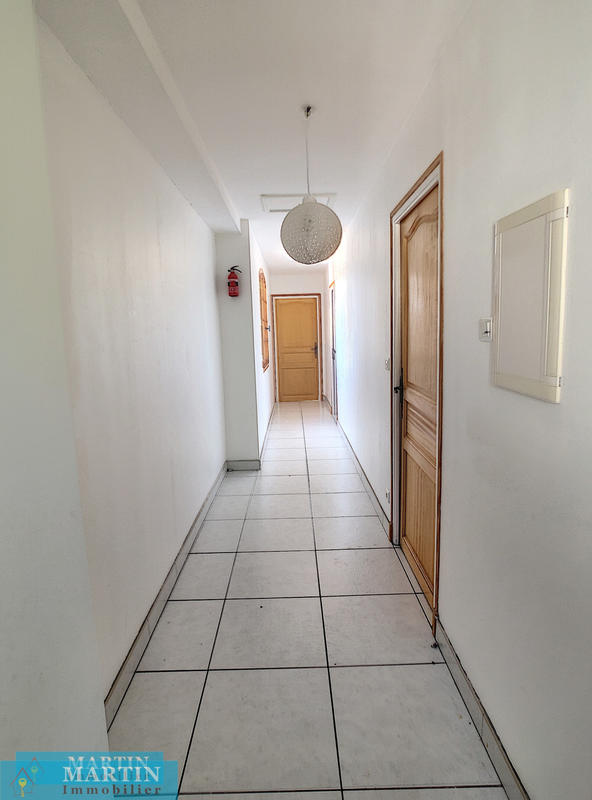 Villa - 205 m² - 8 pièces