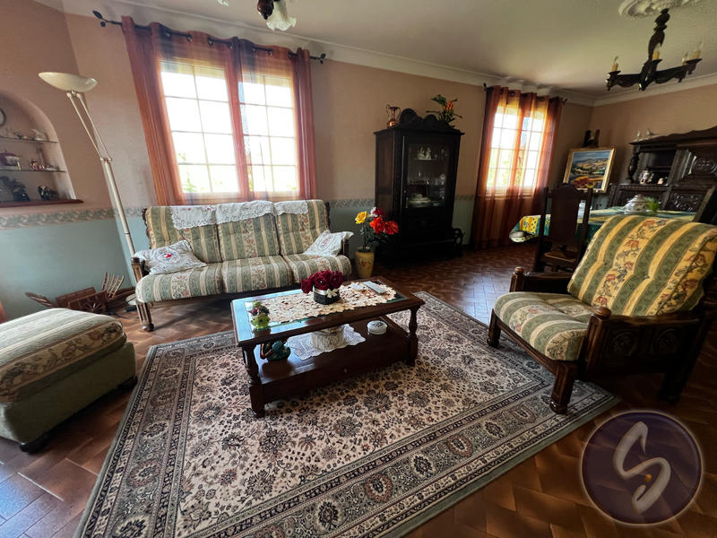 Maison - 128 m² - 7 pièces