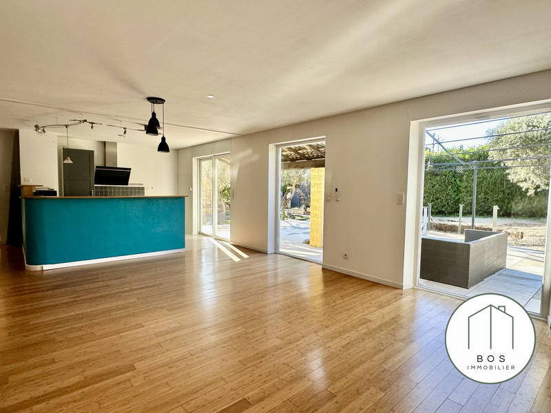 Villa - 145 m² - 6 pièces