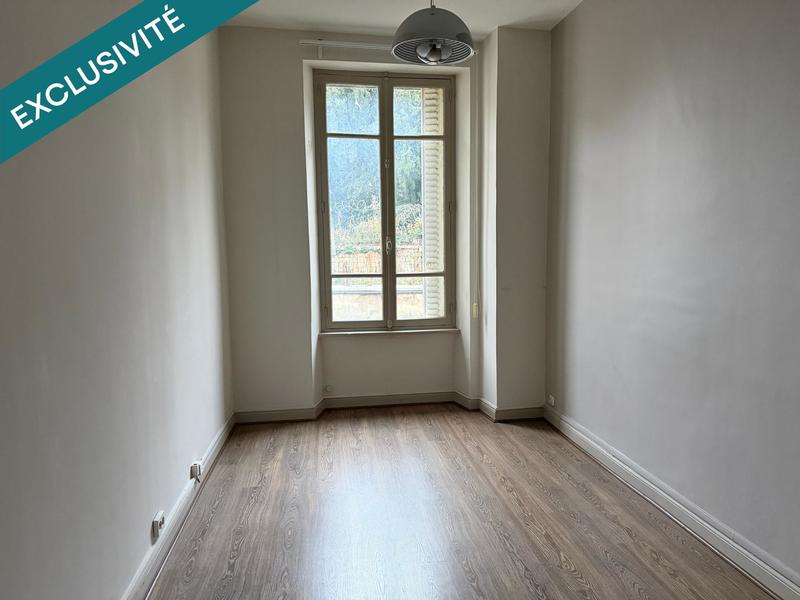 Appartement - 144 m² - 6 pièces
