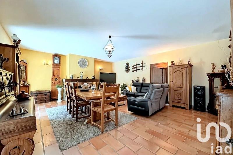 Maison - 195 m² - 7 pièces