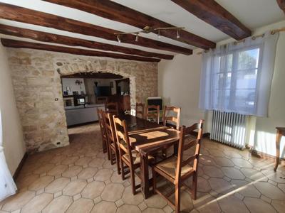 Maison - 150 m² - 10 pièces
