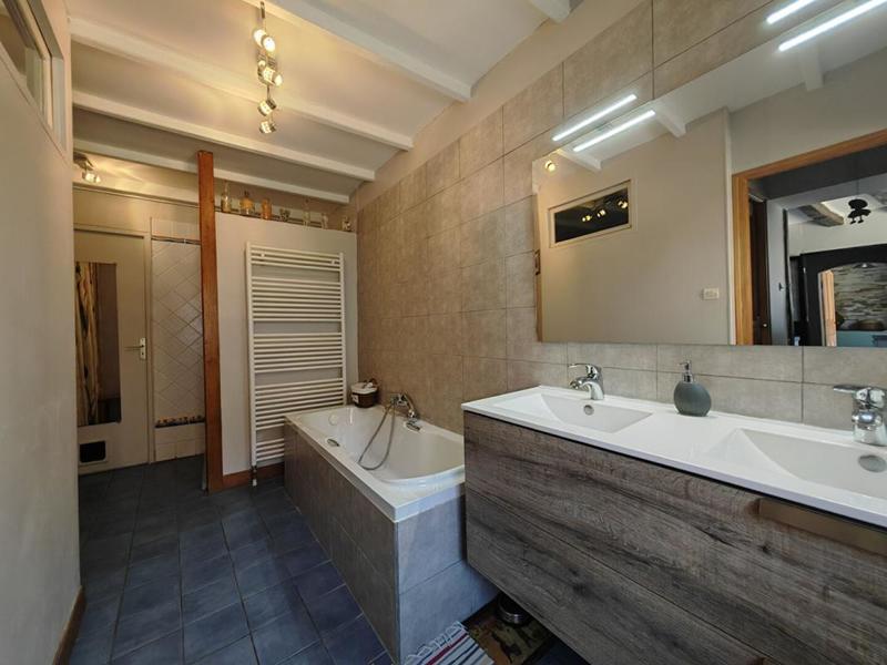 Maison - 183 m² - 5 pièces