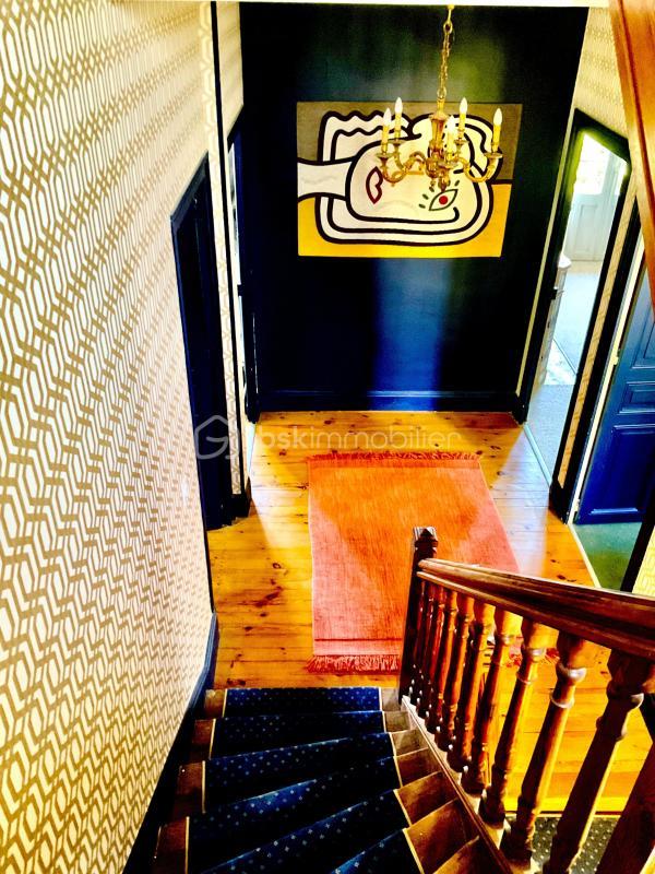 Maison de maîtres - 480 m² - 9 pièces