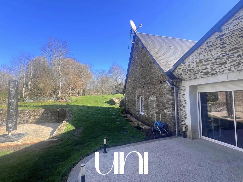 Maison - 226 m² - 7 pièces