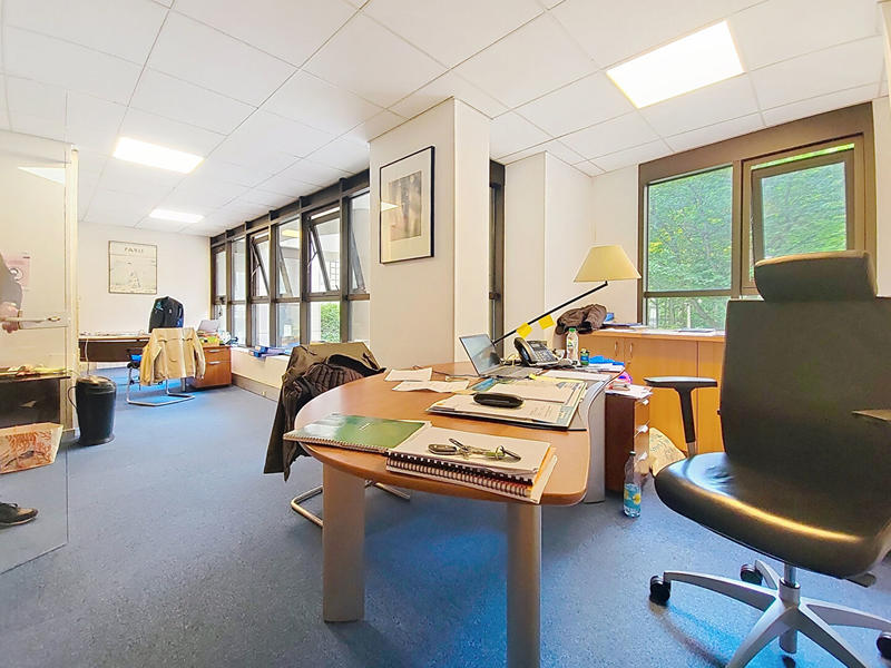 Bureau - 339 m² - 15 pièces