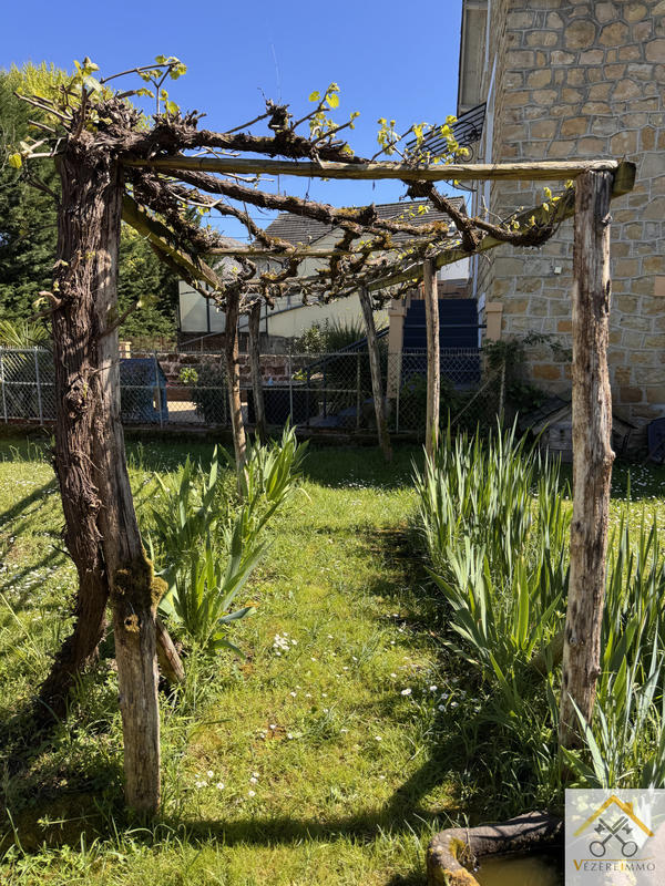 Maison de village - 80 m² - 4 pièces