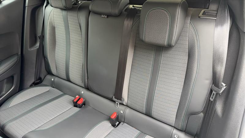 Peugeot 2008 II 1.2 PureTech 130 Eat8 Allure - Automatique Entretien constructeur