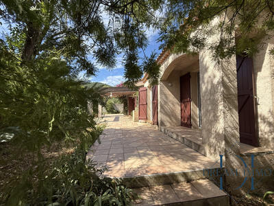 Maison - 160 m² - 6 pièces