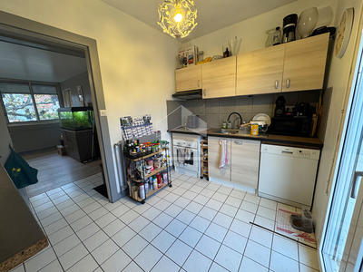 Maison - 83 m² - 4 pièces